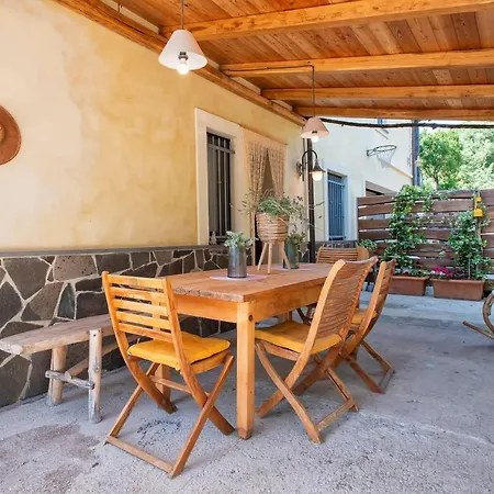 Sardinia Re - Casa Luisa With Pool